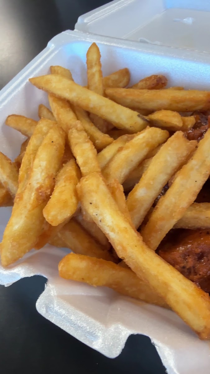 Honey Love Wings OKC Photo 2