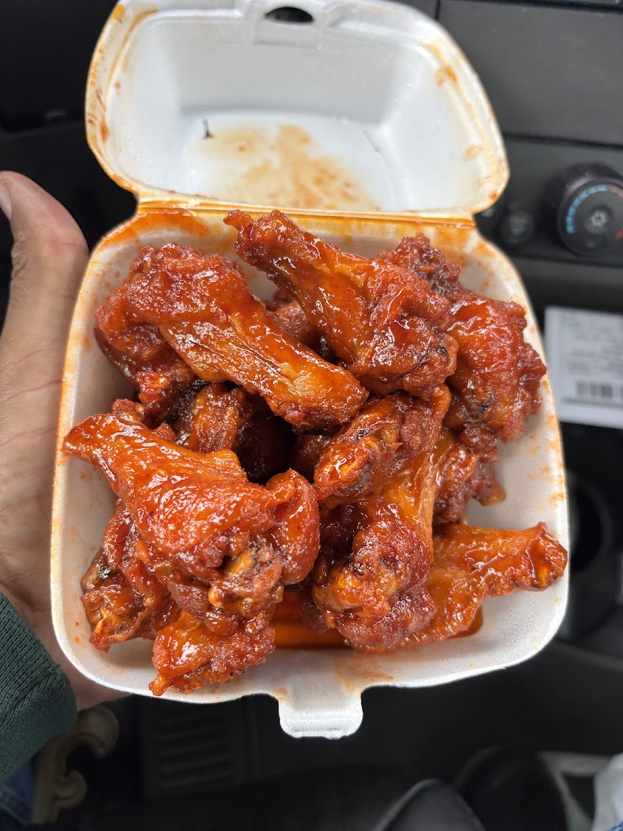 Honey Love Wings OKC Photo 4