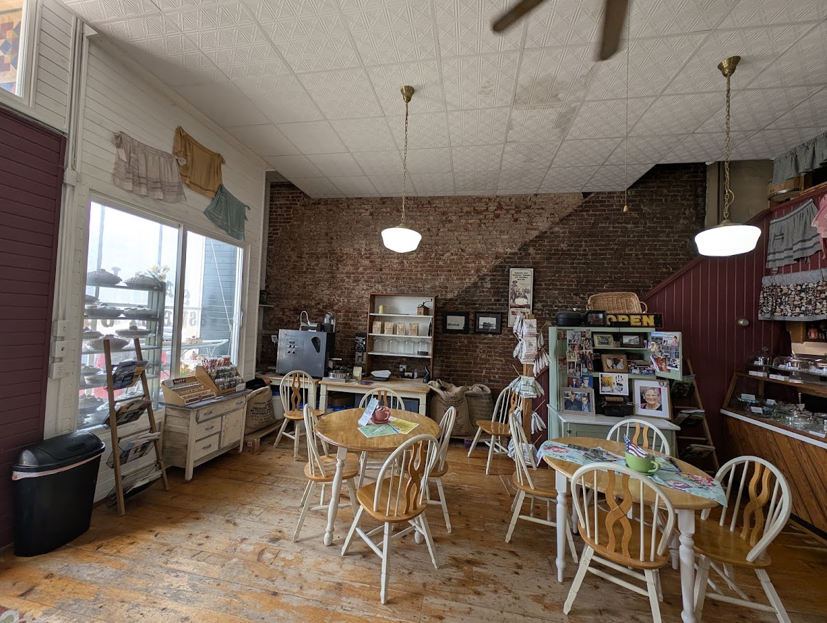 Sadie’s Sweet Shop Photo 4