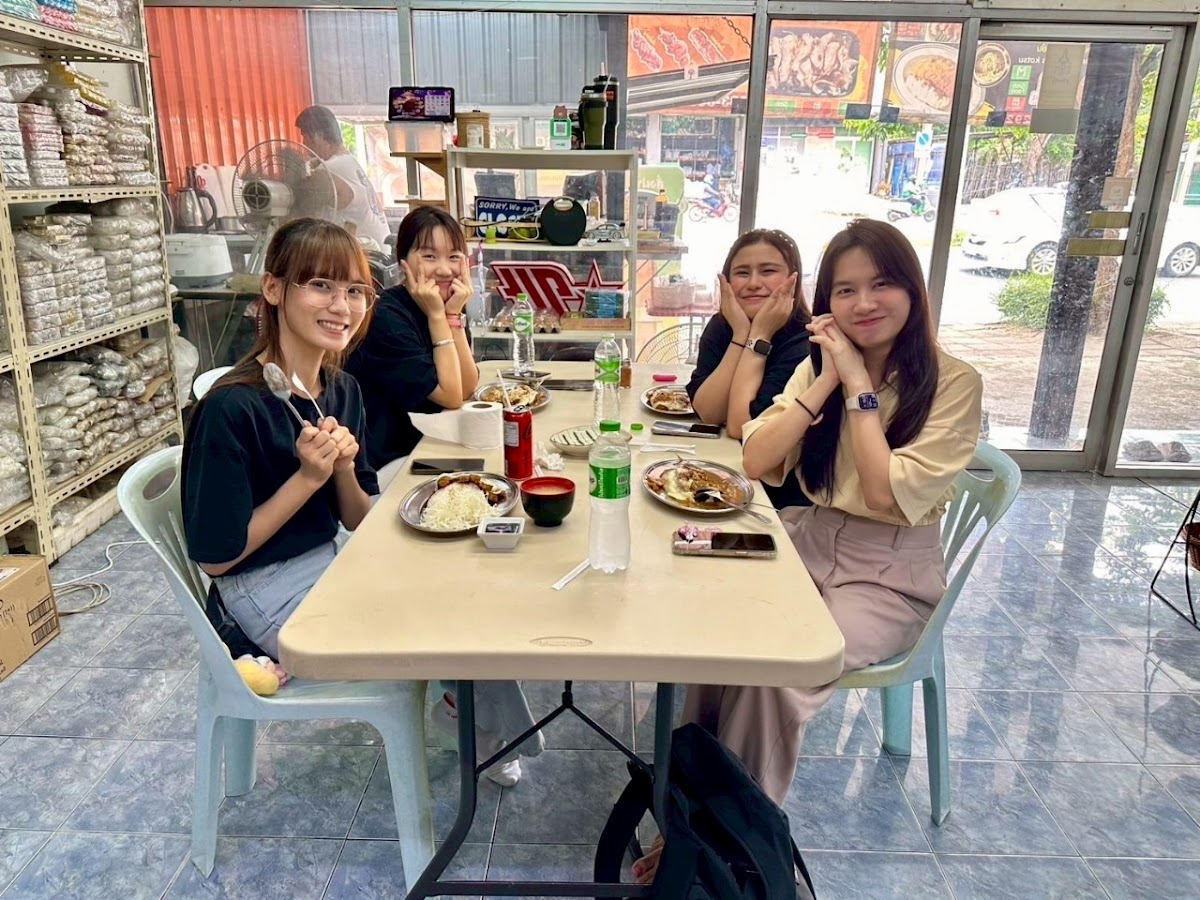 God's Katsu​ (ก็อตคัตสึ)​ ข้าวแกงกะหรี่​ ข้าวแกงกะหรี่หมูทอด​