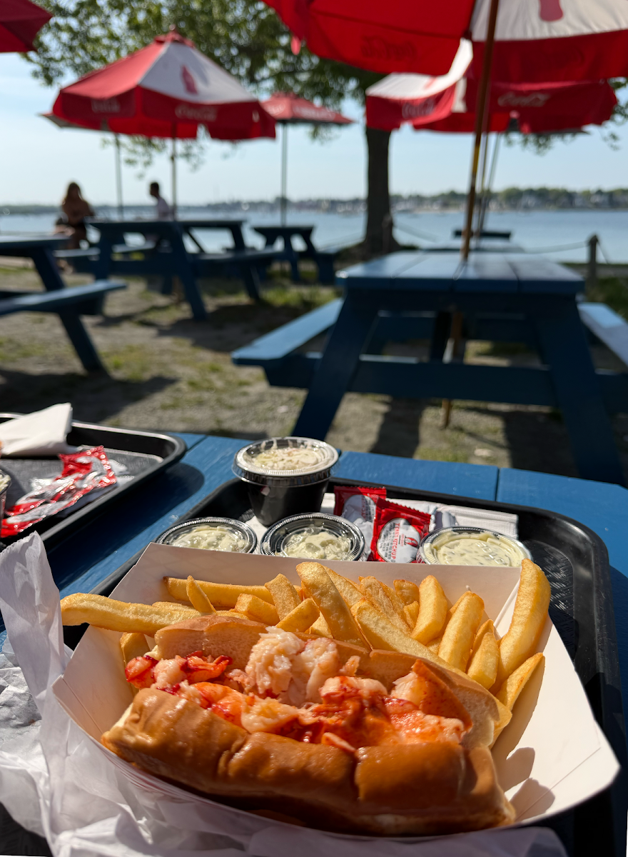 Clam Shack Photo 3