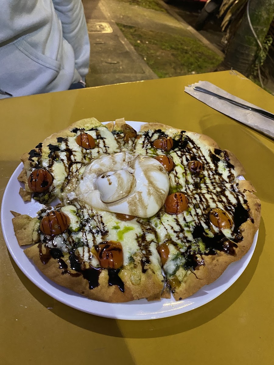 Pizza Giallo Photo 9