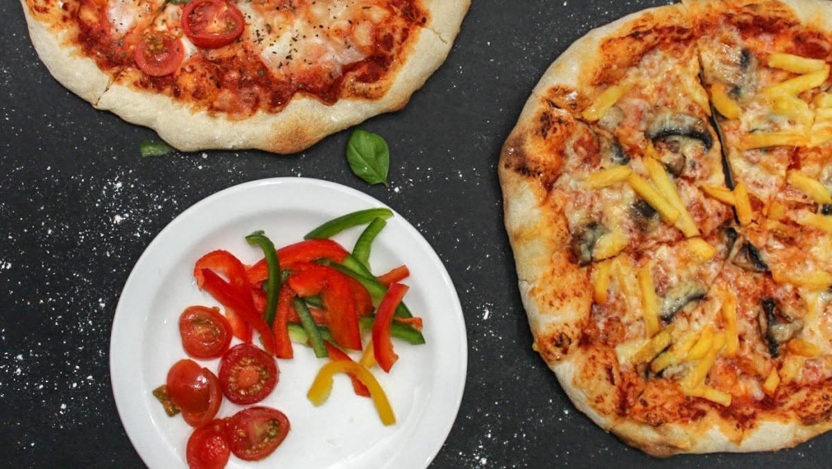FRESH WOOD FIRE PIZZA