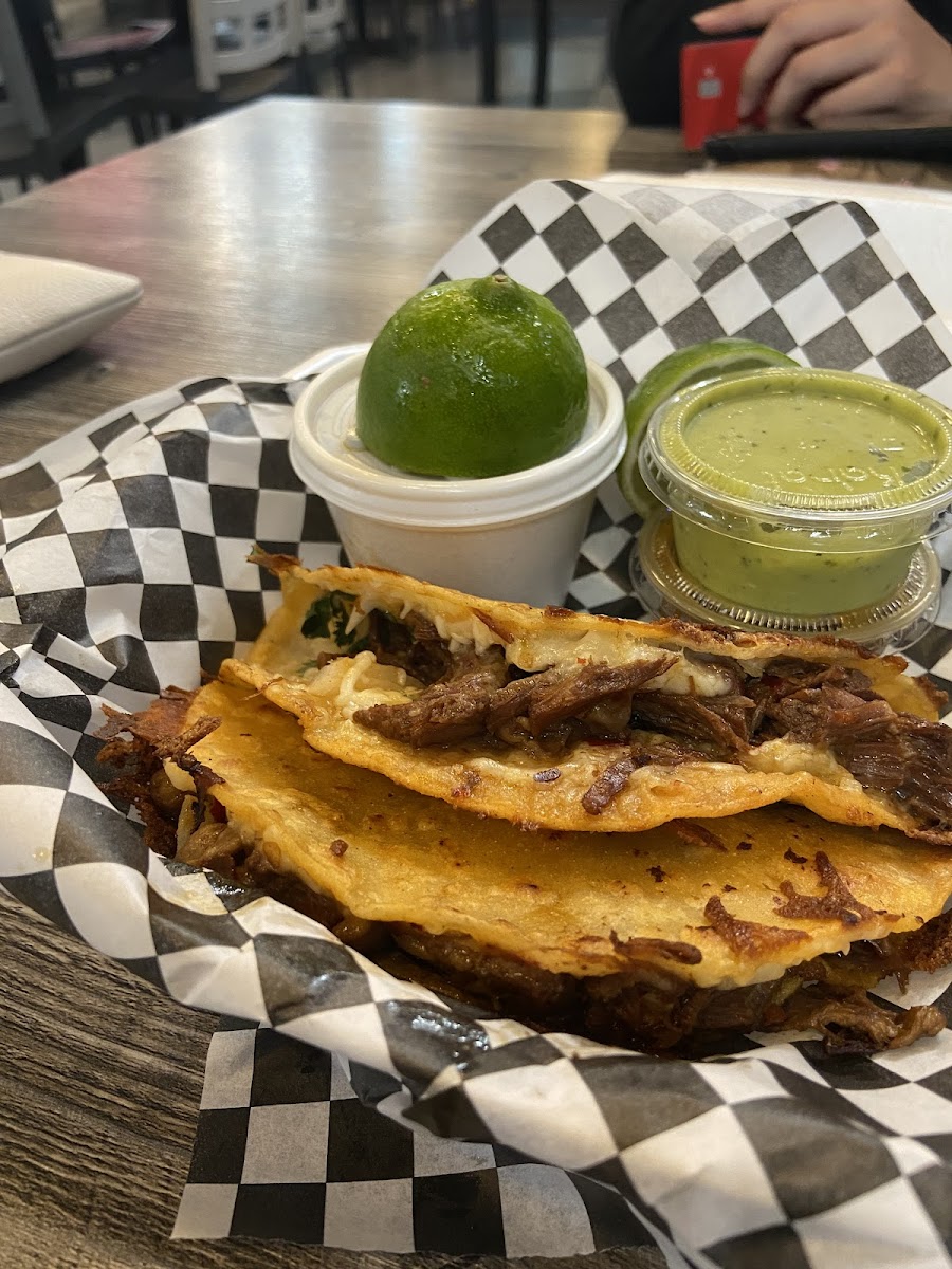 El Paisano Market Photo 2