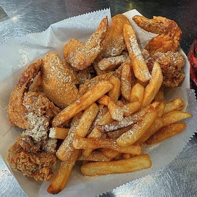 Harold's Chicken Photo 4