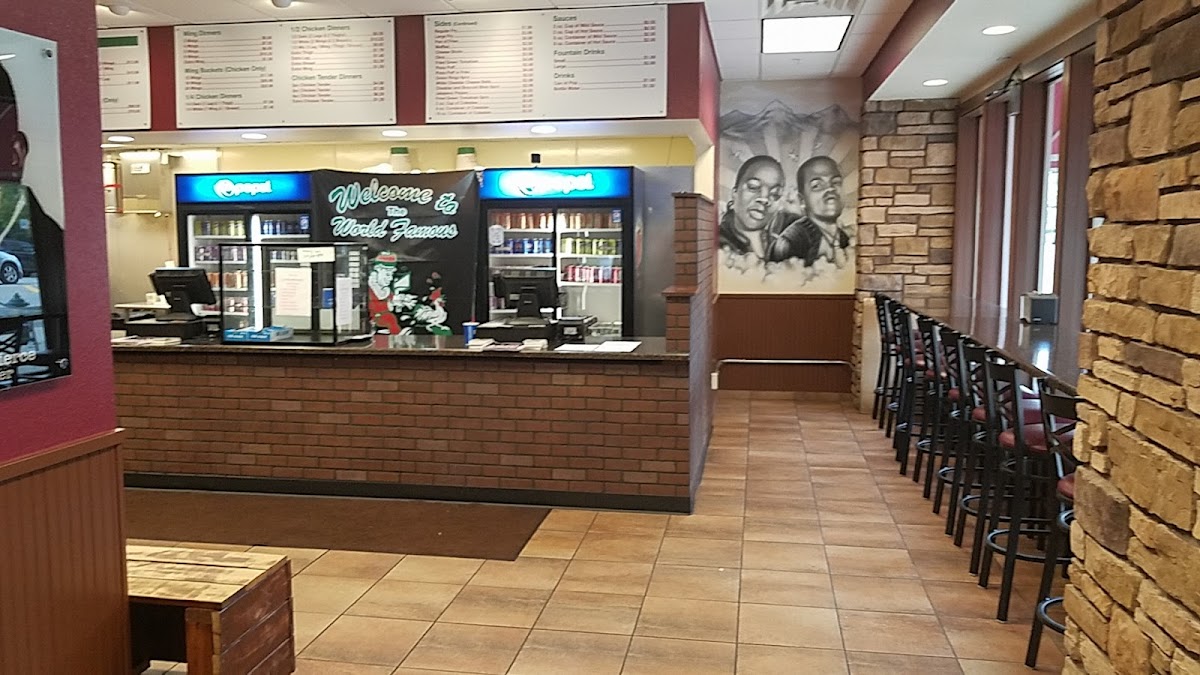 Harold's Chicken Photo 7
