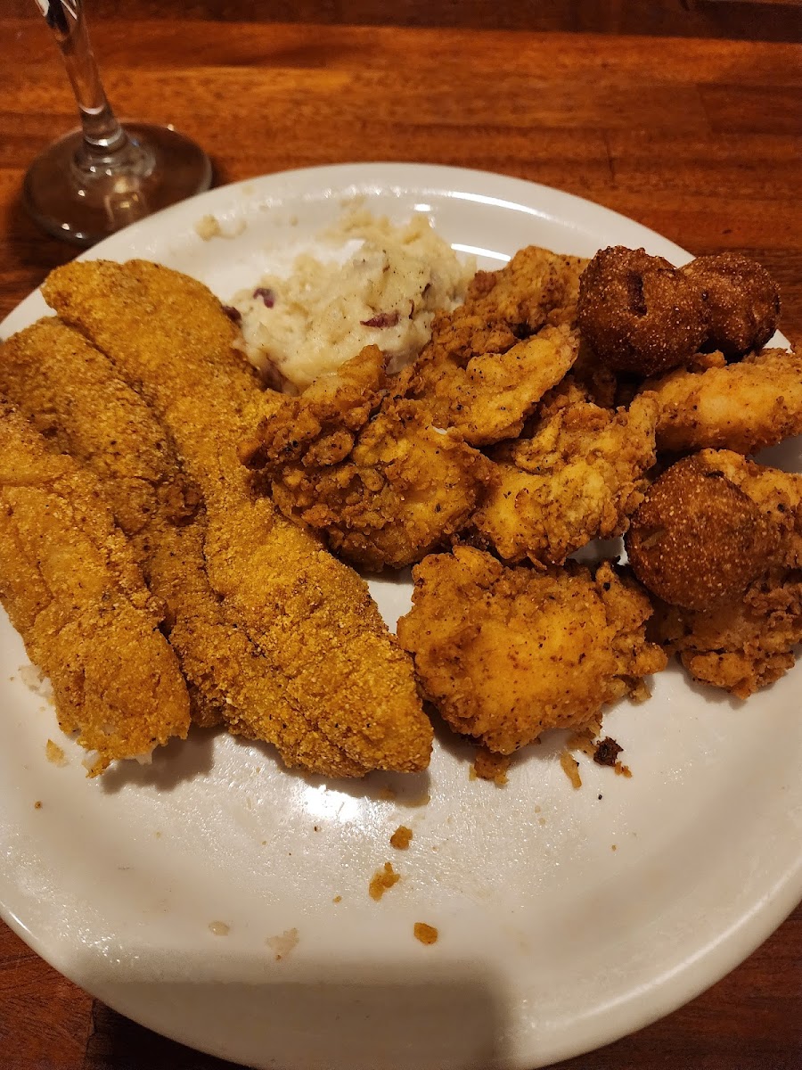 The Craft Bar and Grill Photo 8