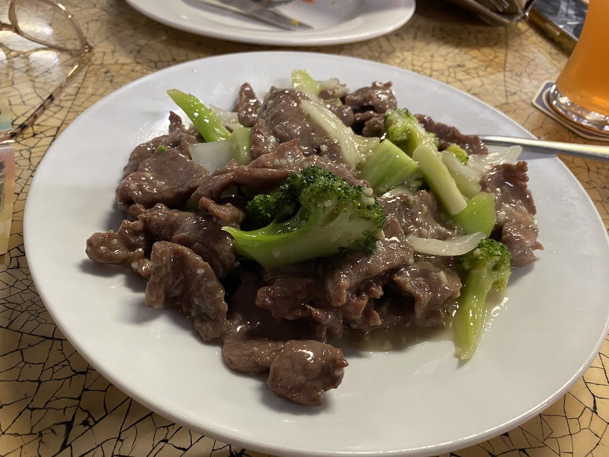 Bowling Club Chinese Restaurant Photo 8