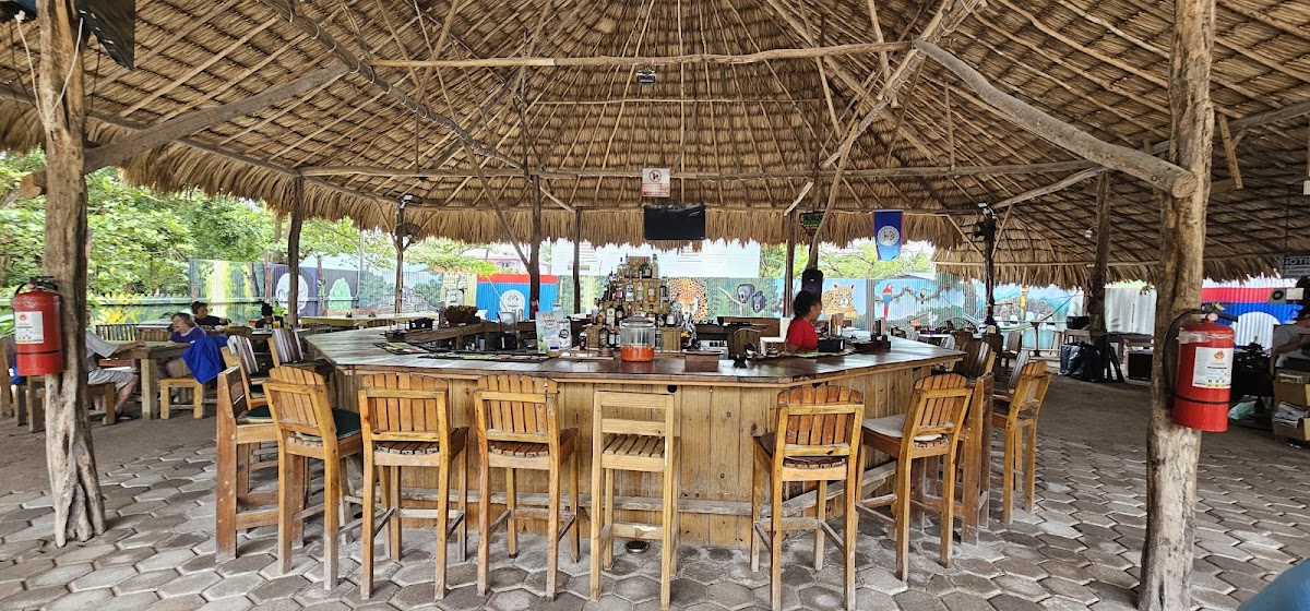 The Islands Jungle Restaurant & Bar