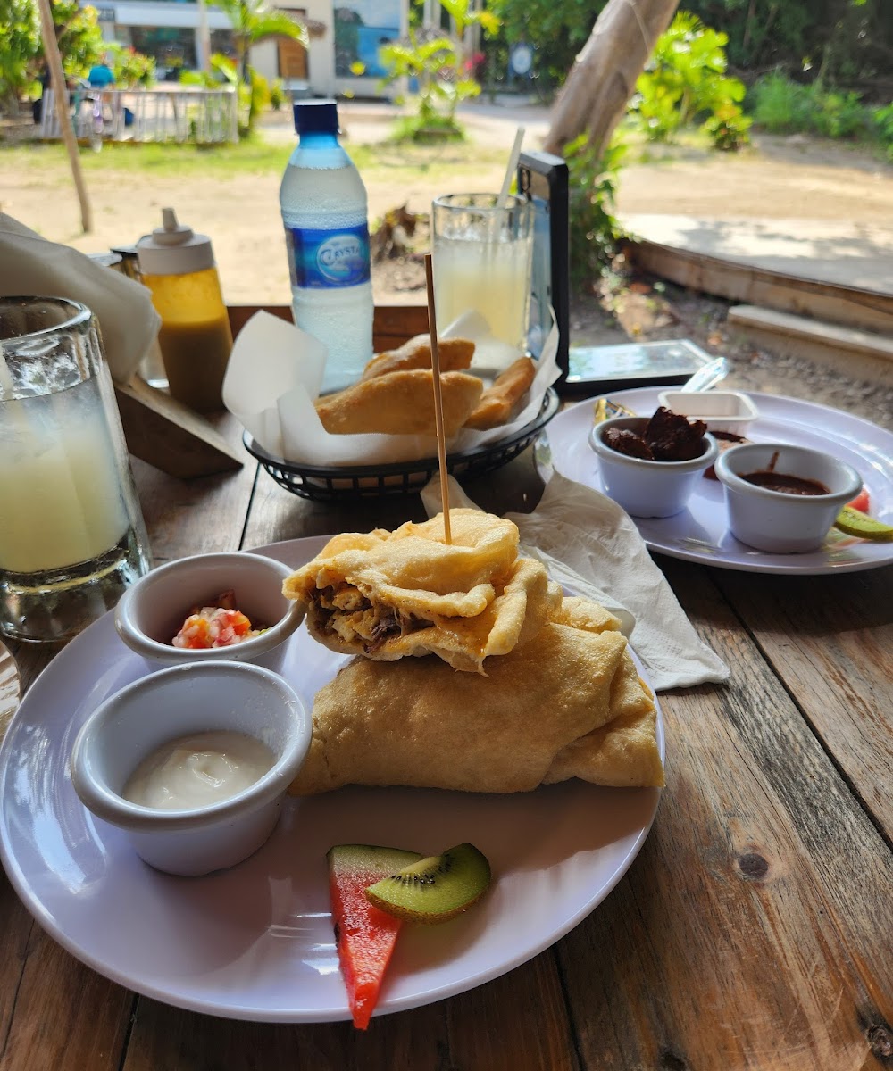 The Islands Jungle Restaurant & Bar Photo 5