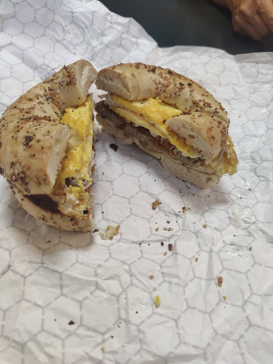 Island Bagels & Liquor Store Photo 10