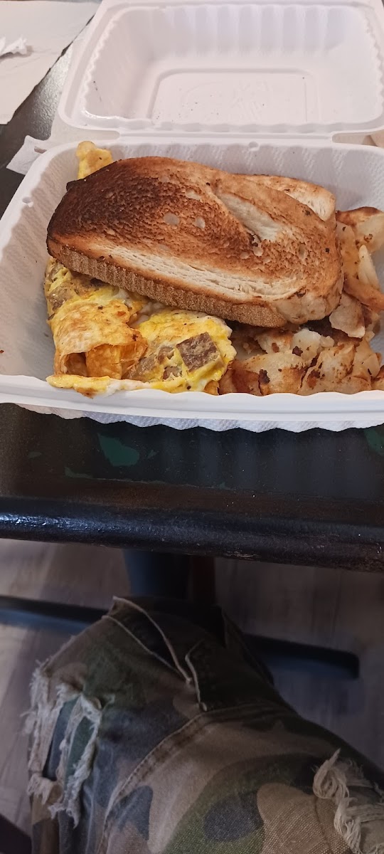 Island Bagels & Liquor Store Photo 8