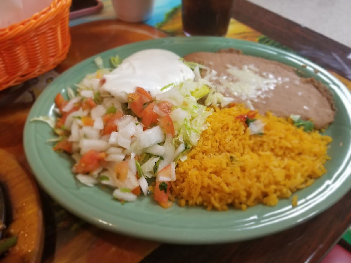 Sazon Mexican Restaurant Photo 9