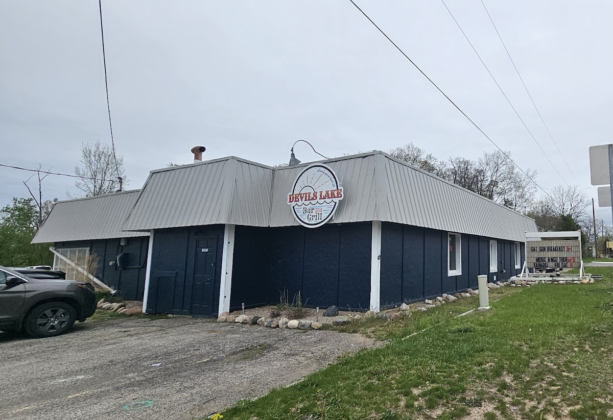Devils Lake Bar and Grill