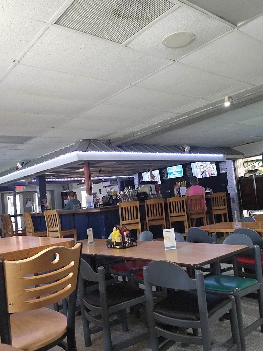 Devils Lake Bar and Grill Photo 10