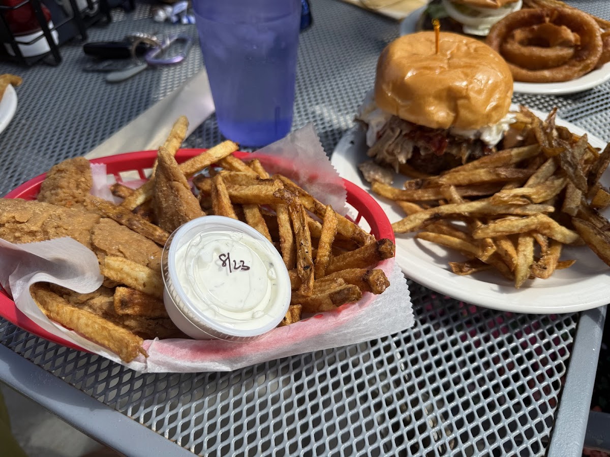 Devils Lake Bar and Grill Photo 2
