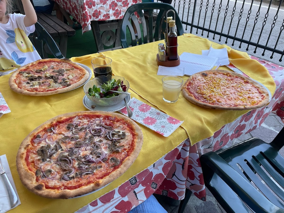 Pizzeria Tre Novembre Photo 2