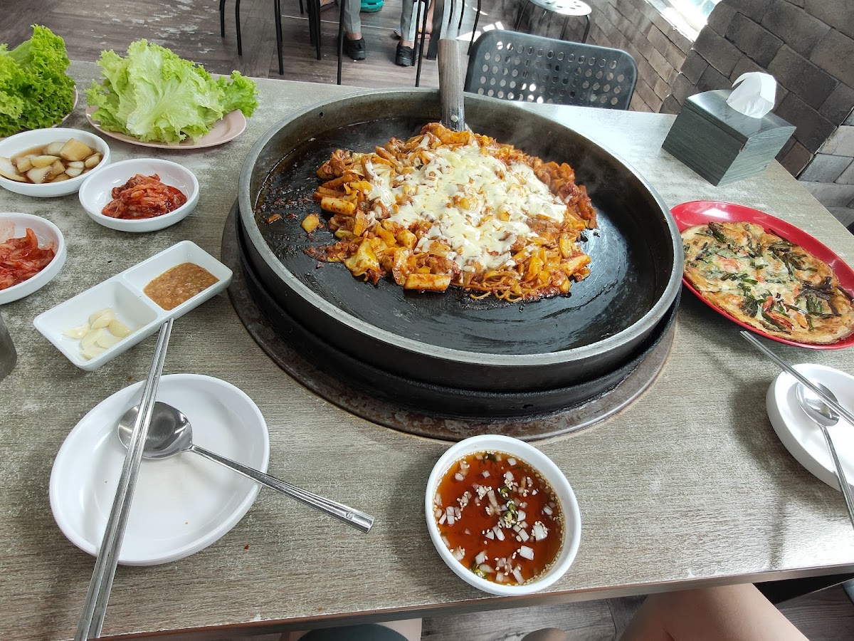 Uncle Jang Korean Restaurant Photo 5