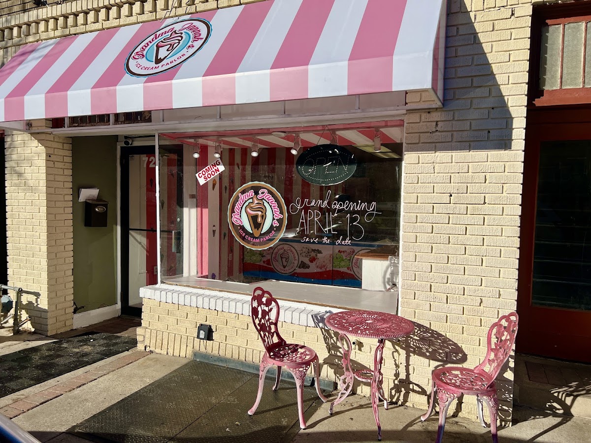 Grandma Jannah’s Ice Cream Parlor