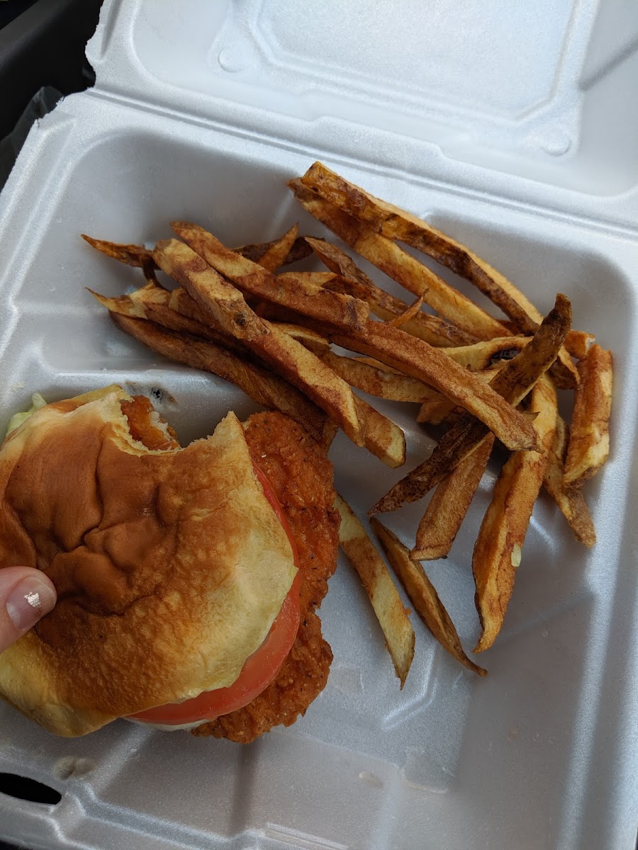 Pearl's Diner Photo 10