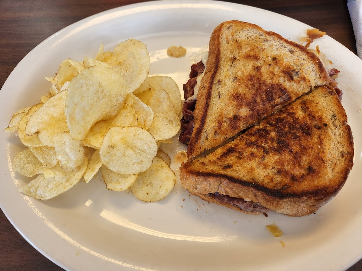 Pearl's Diner Photo 7