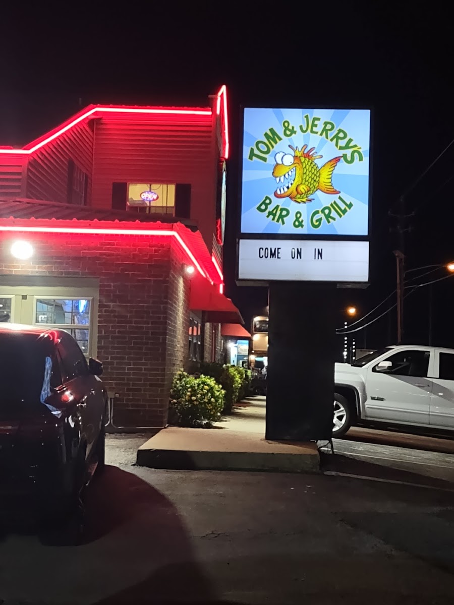 Tom and Jerry's, Bar & Grill