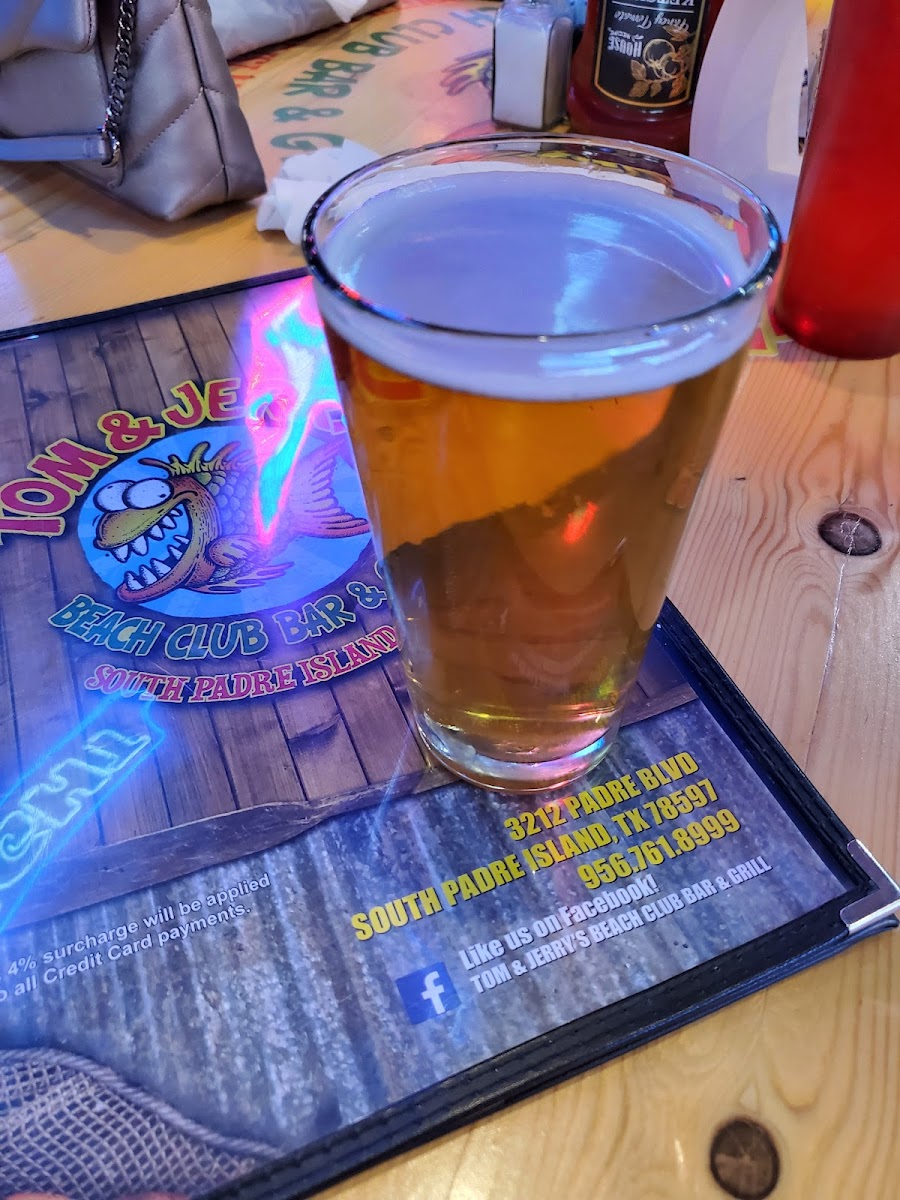 Tom and Jerry's, Bar & Grill Photo 5