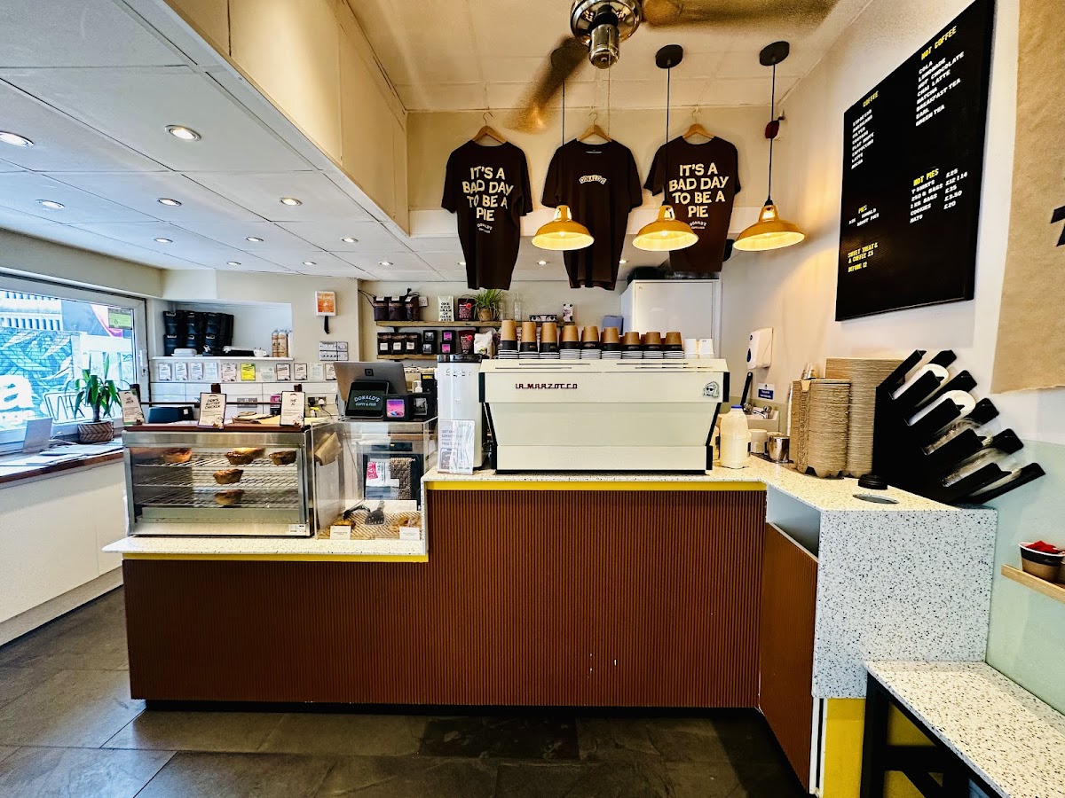 Donald's - Quay Street Photo 3