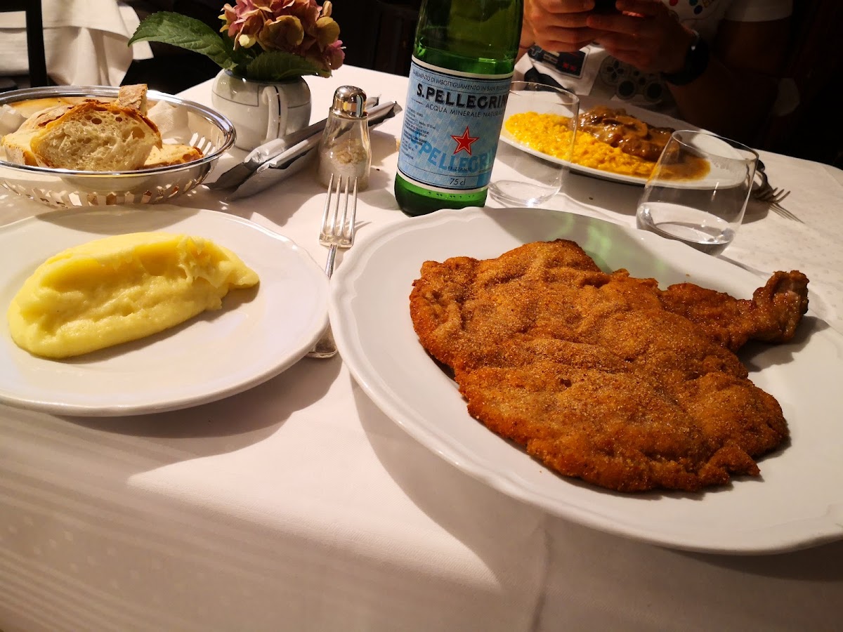 Antica Trattoria della Pesa Photo 5