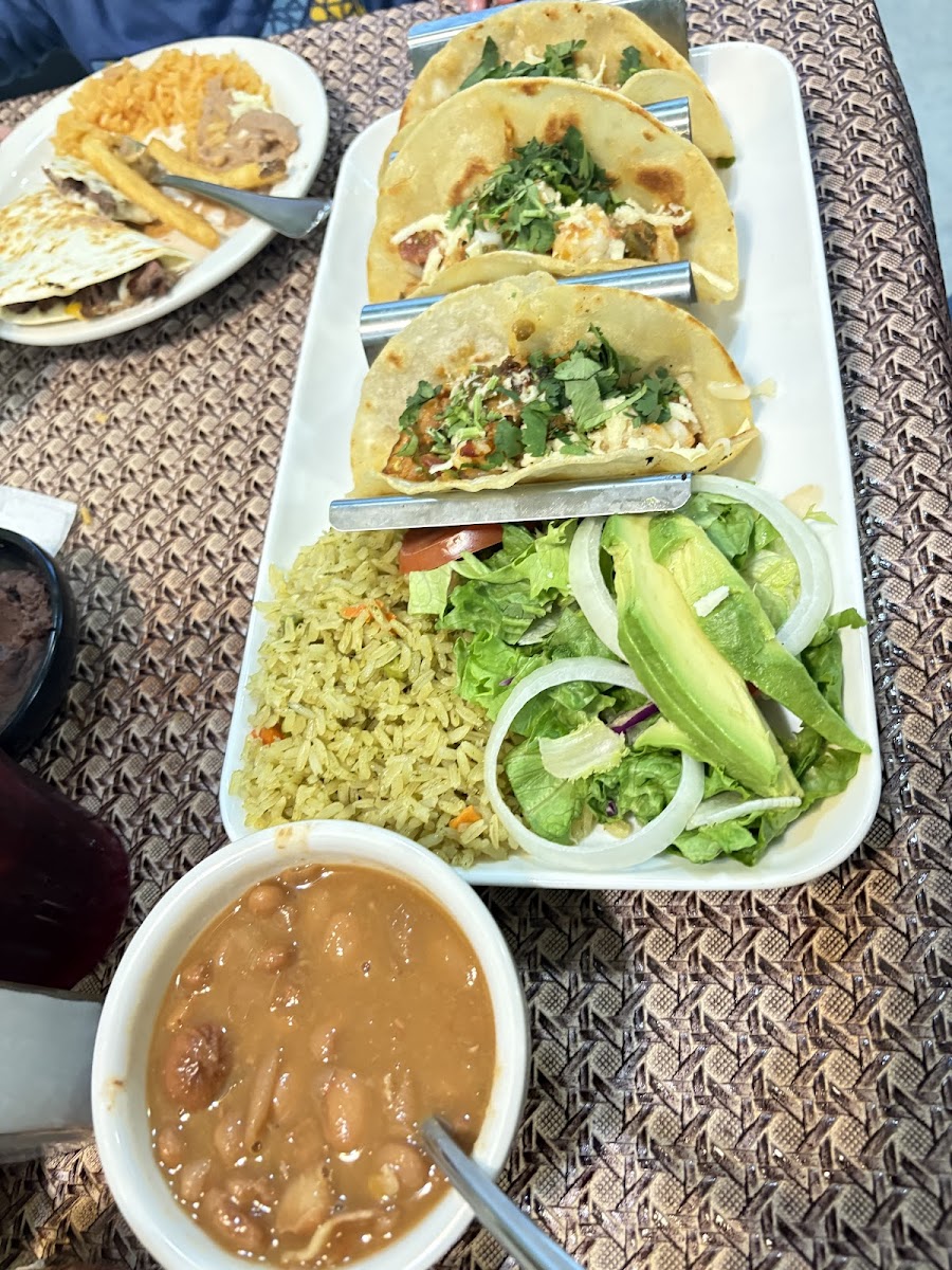 Los Agaves Mexican Grill & Bar Photo 9