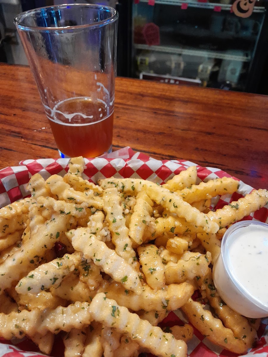 Frosty's Saloon & Grill Photo 7