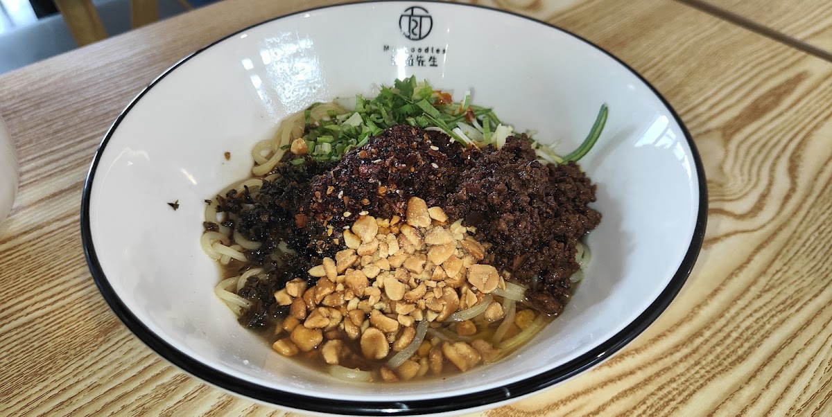 No.8 Noodle Bar 绽放.中餐馆 Photo 3