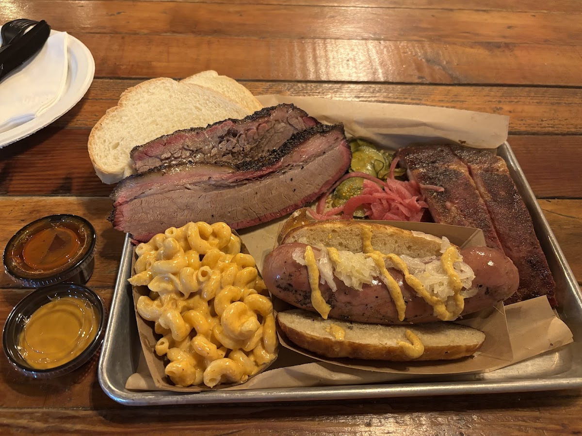 Ruff House BBQ Photo 3