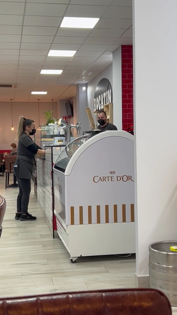 Cafetería Bocatin Photo 2