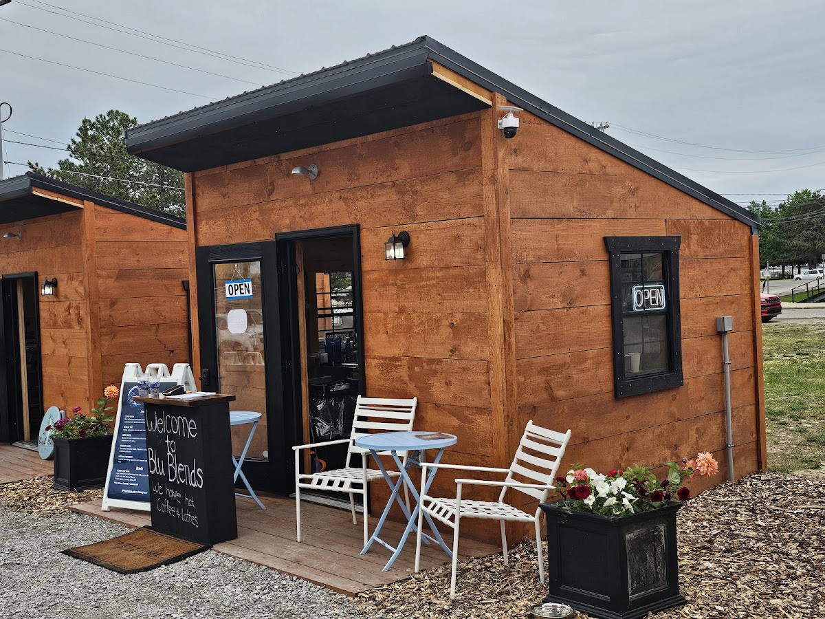 Blu Blends Smoothies & Acai Alpena Photo 3