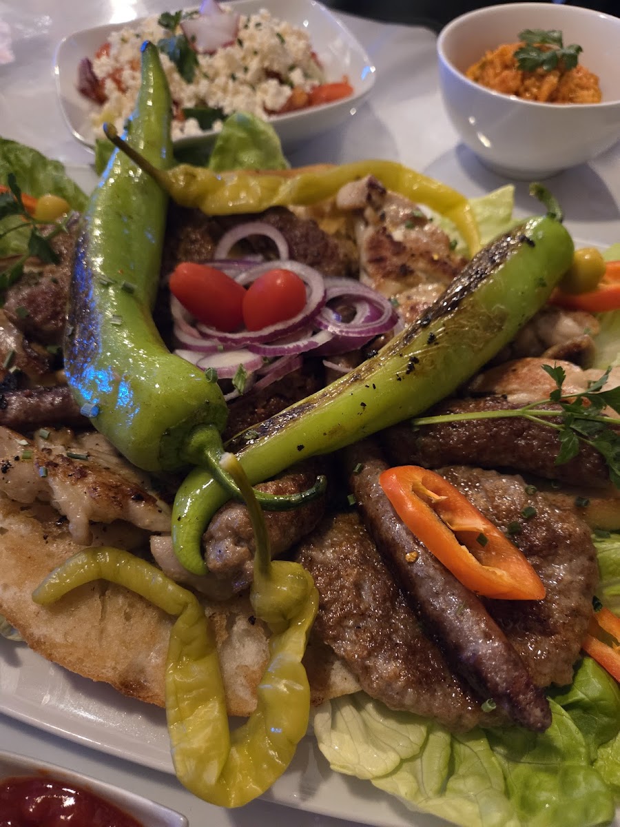 Tradita Restaurant Photo 4