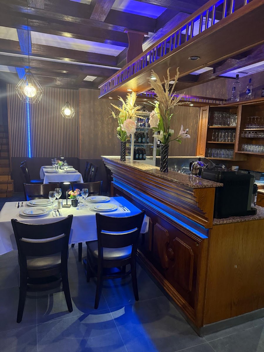 Tradita Restaurant Photo 6