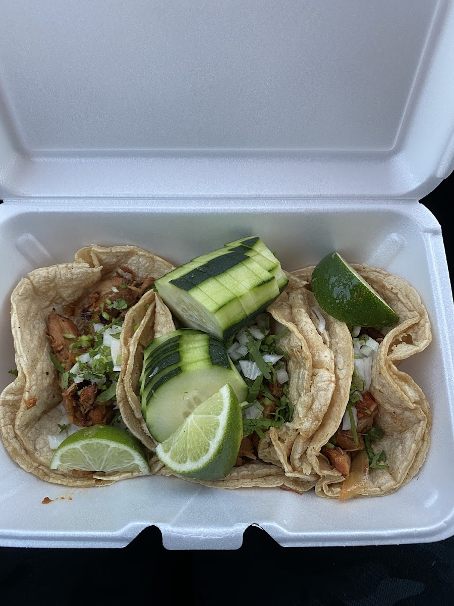 FELIX TACOS TRUCK Photo 3