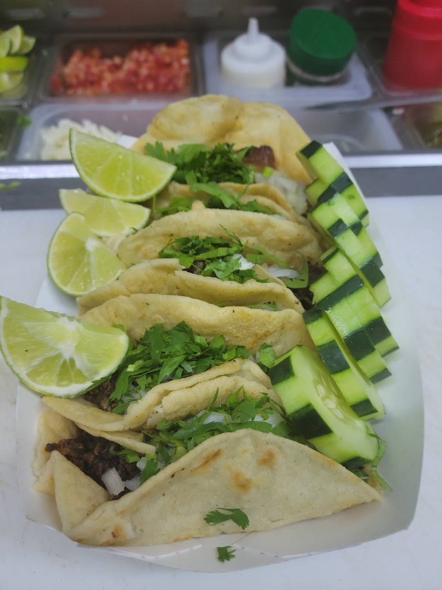 FELIX TACOS TRUCK Photo 6