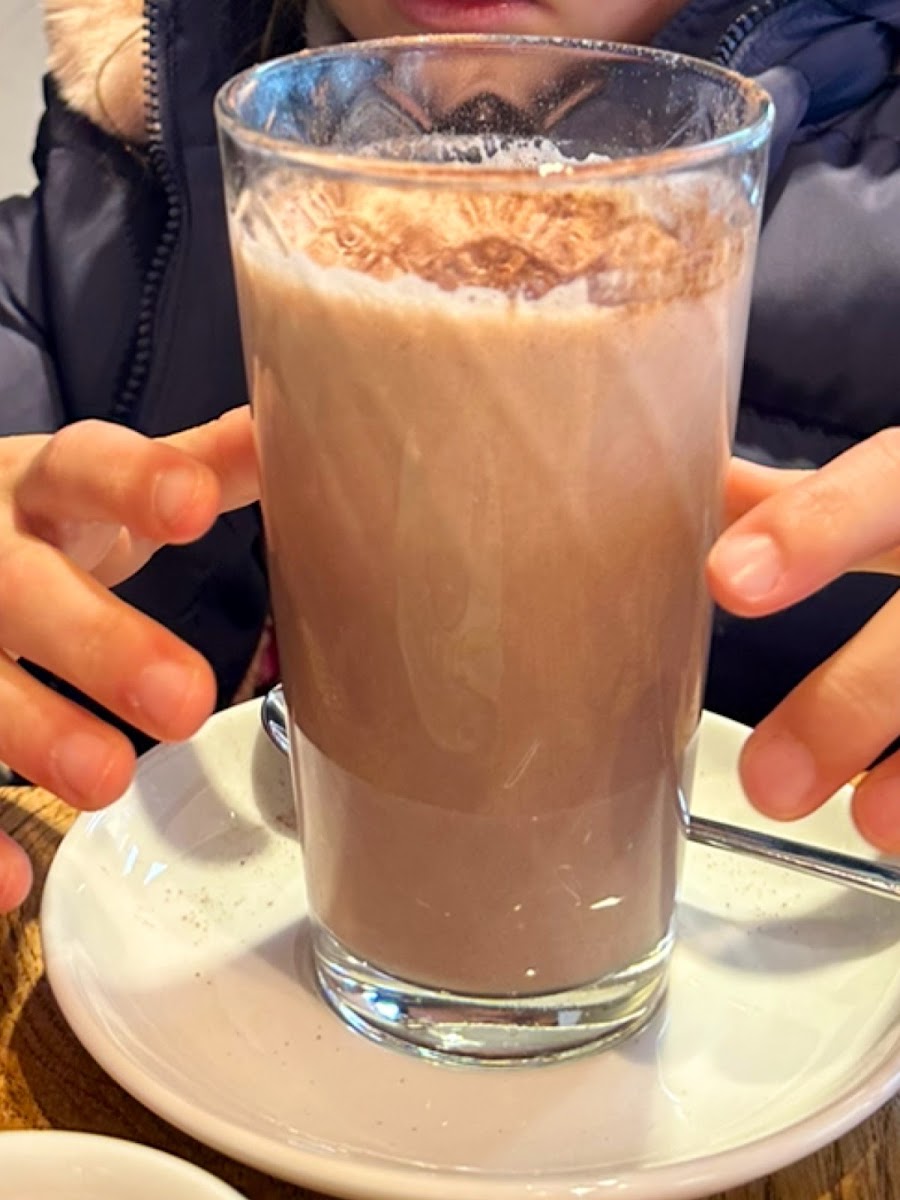 LOUIS - CAFE & TAGESBAR Photo 10