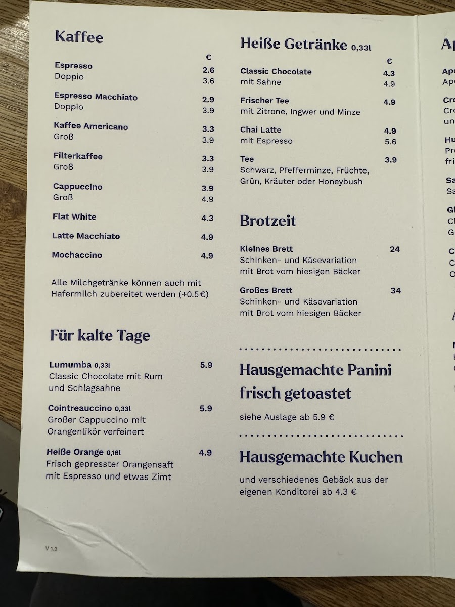 LOUIS - CAFE & TAGESBAR Photo Menu 7