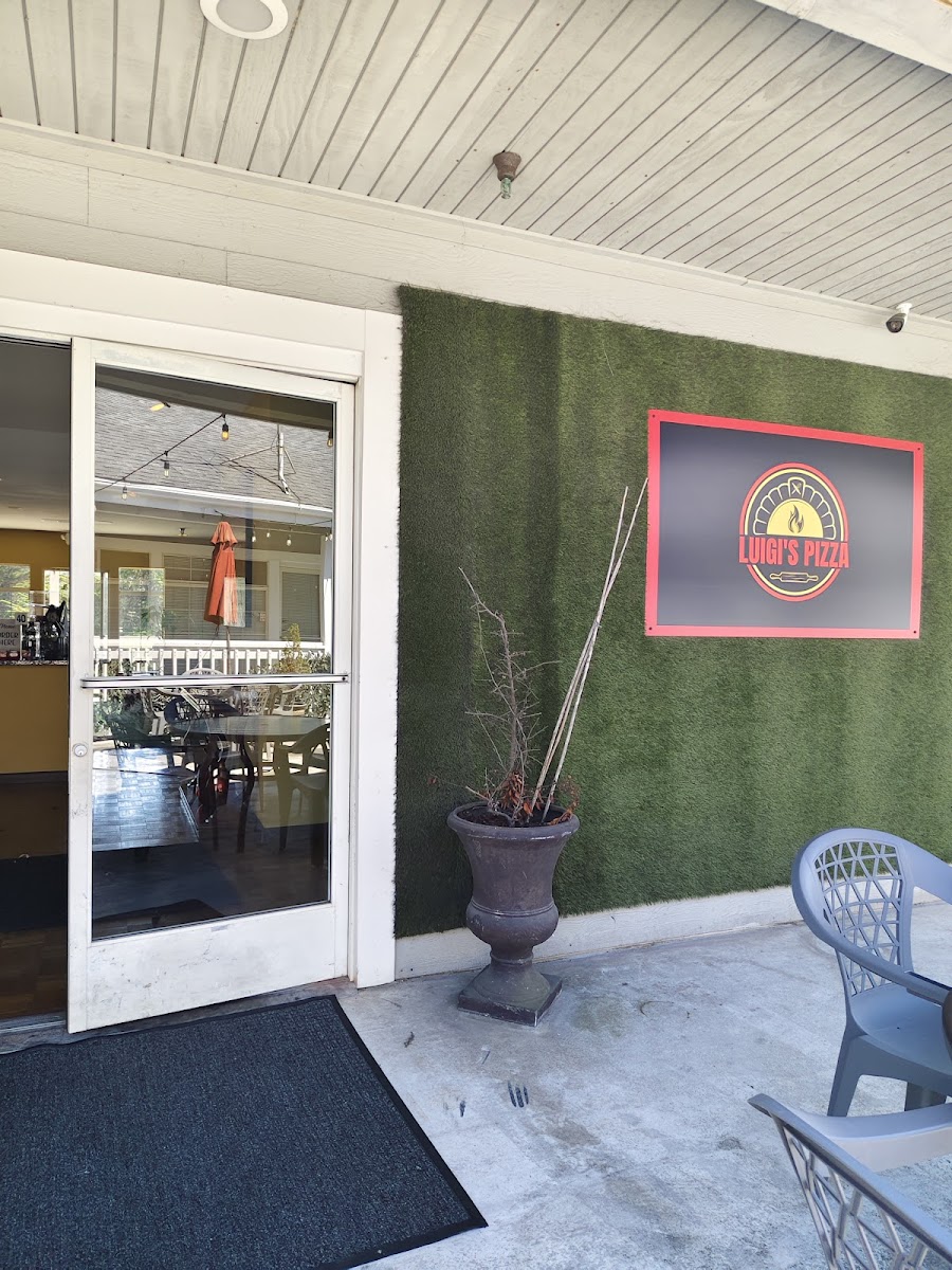 Luigi`s Pizza