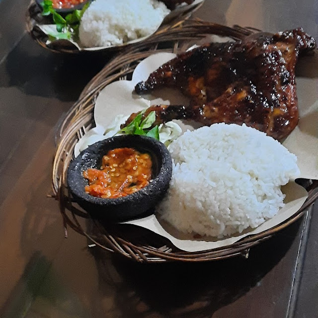Bebek Bakar