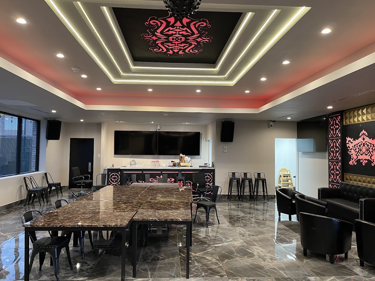 Royal Cafe Photo 6