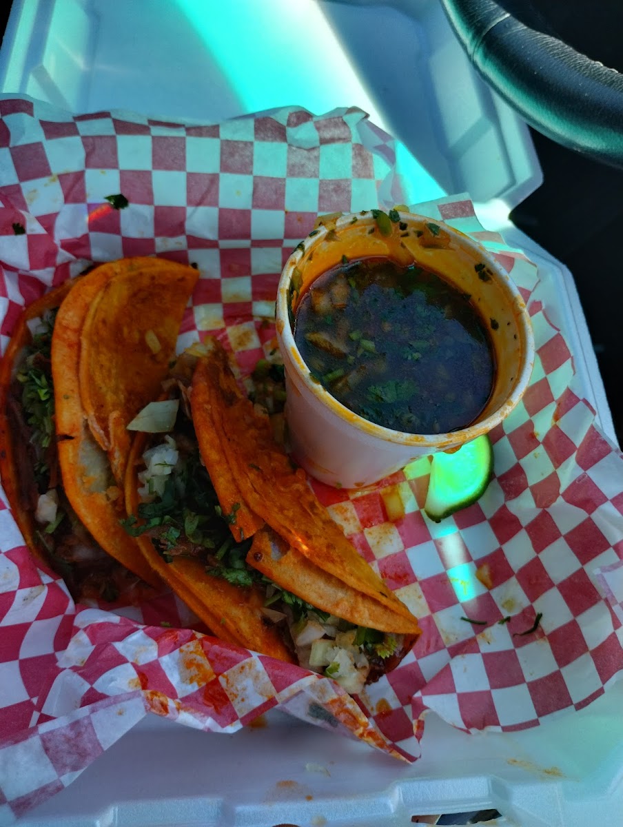 Taqueria Los Primos Photo 5