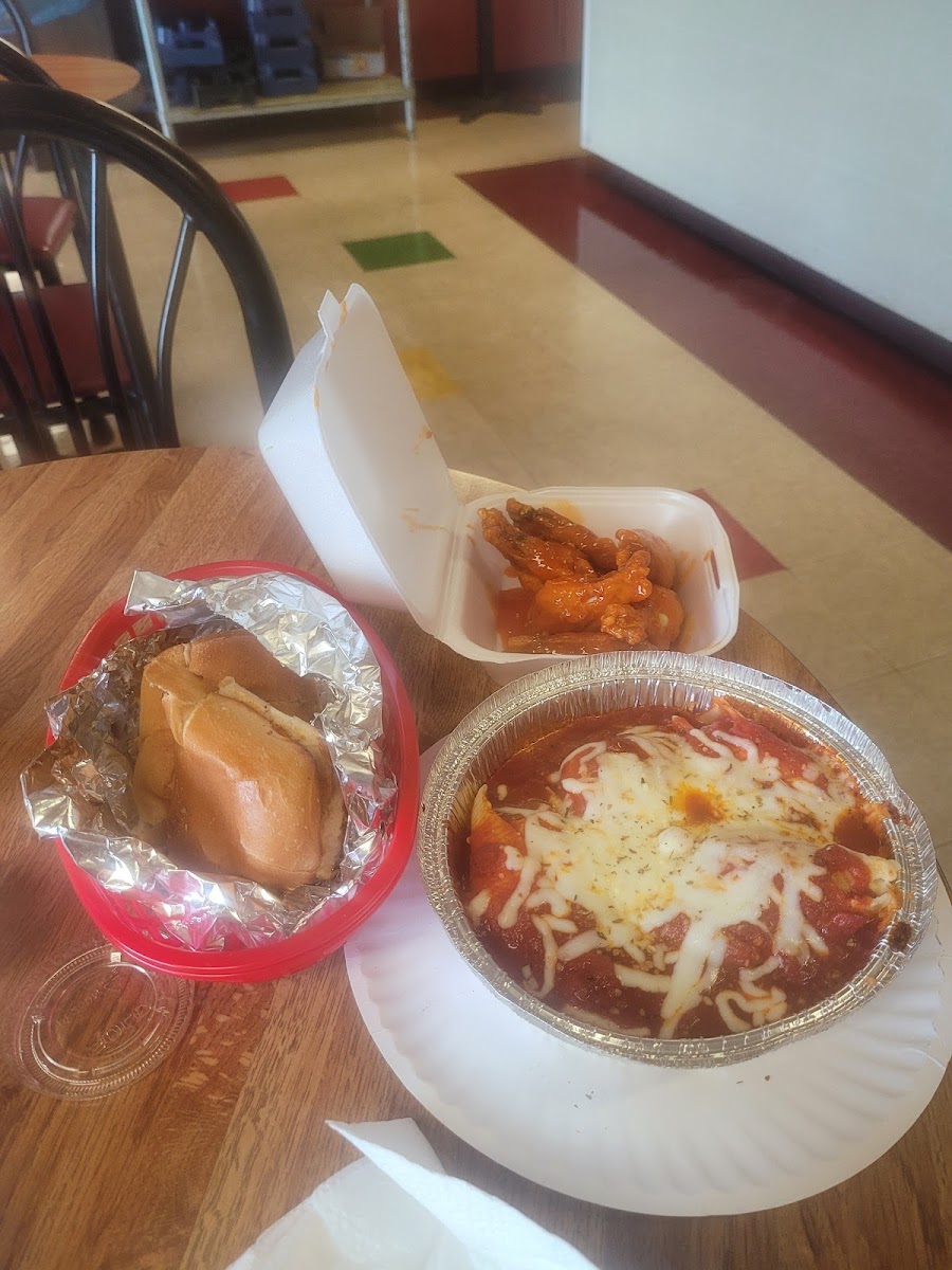 Pizza Palace Photo 10