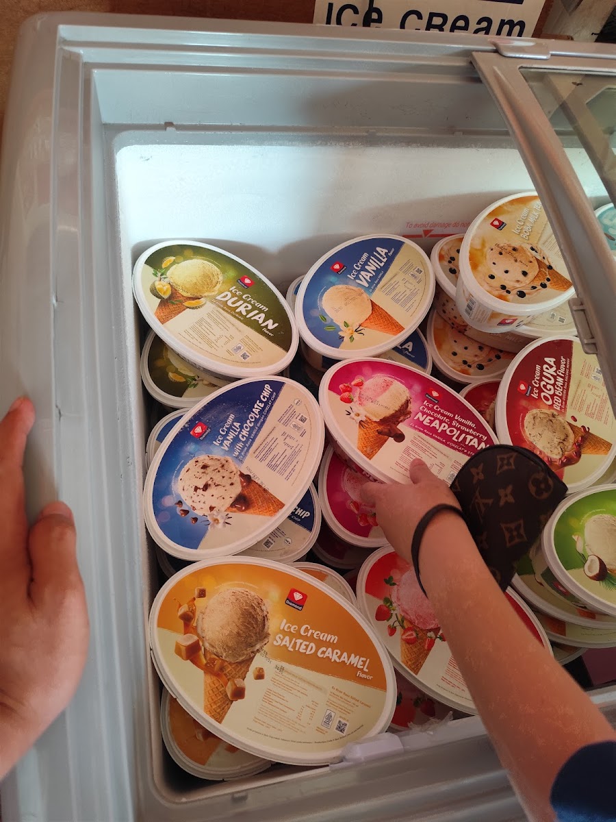 ICE CREAM DIAMOND Photo Menu 1