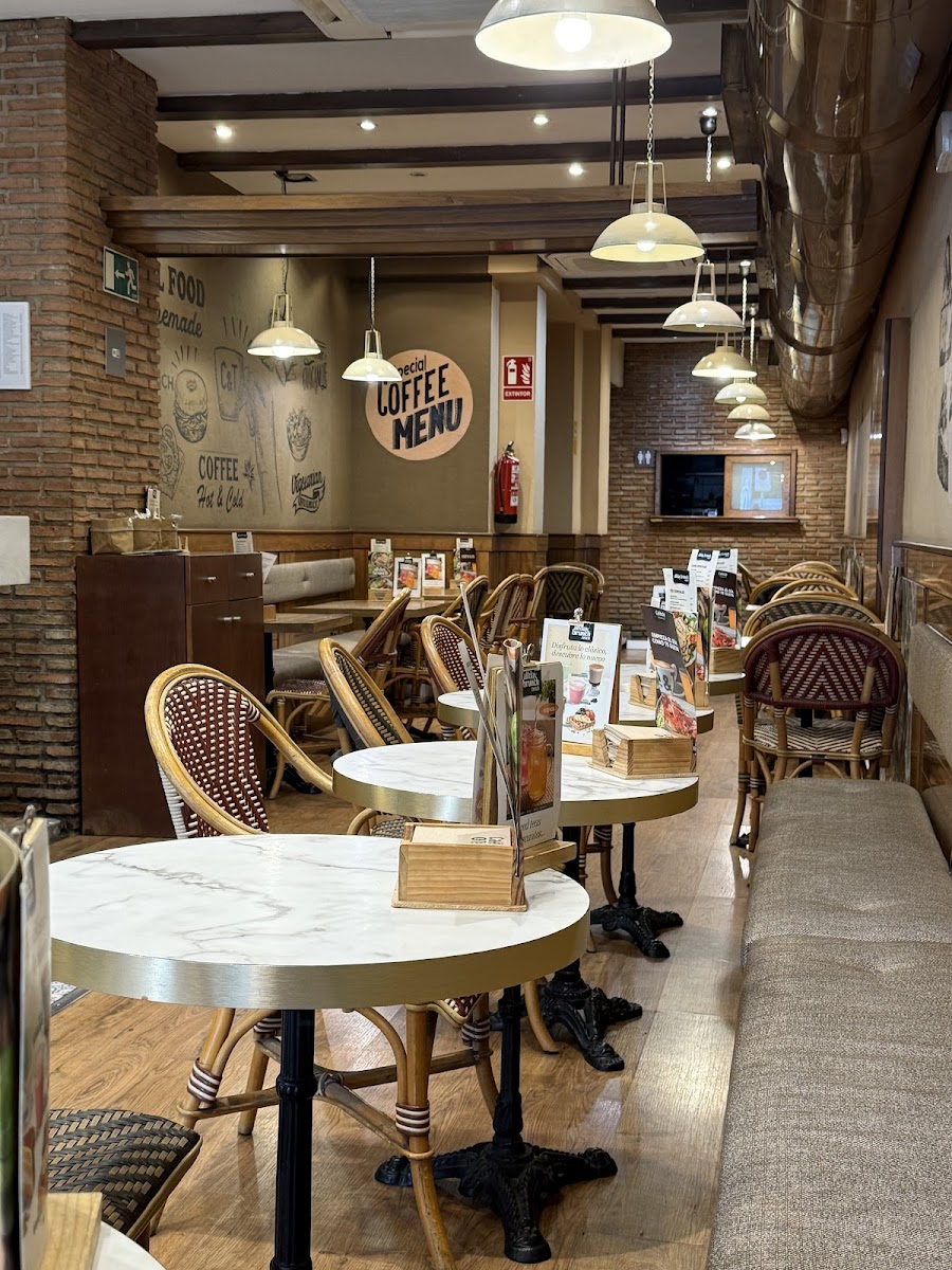All Day Brunch by Café & Té
