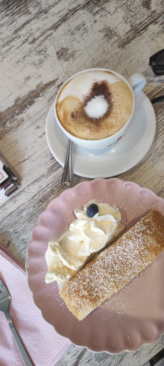Eis-Café Venezia Photo 6