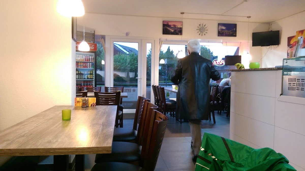 Pizzeria La Roma